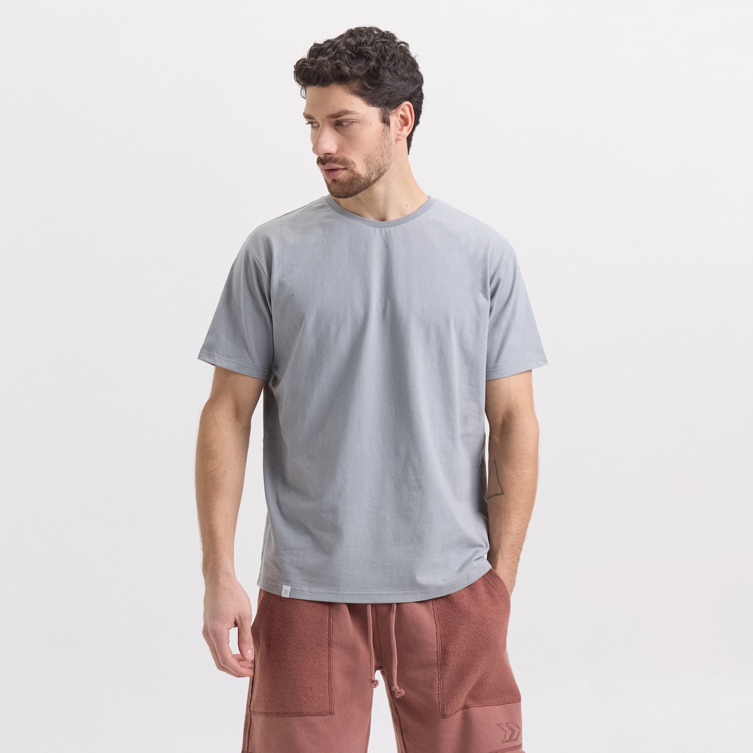 Remera Label Tee de Atomik