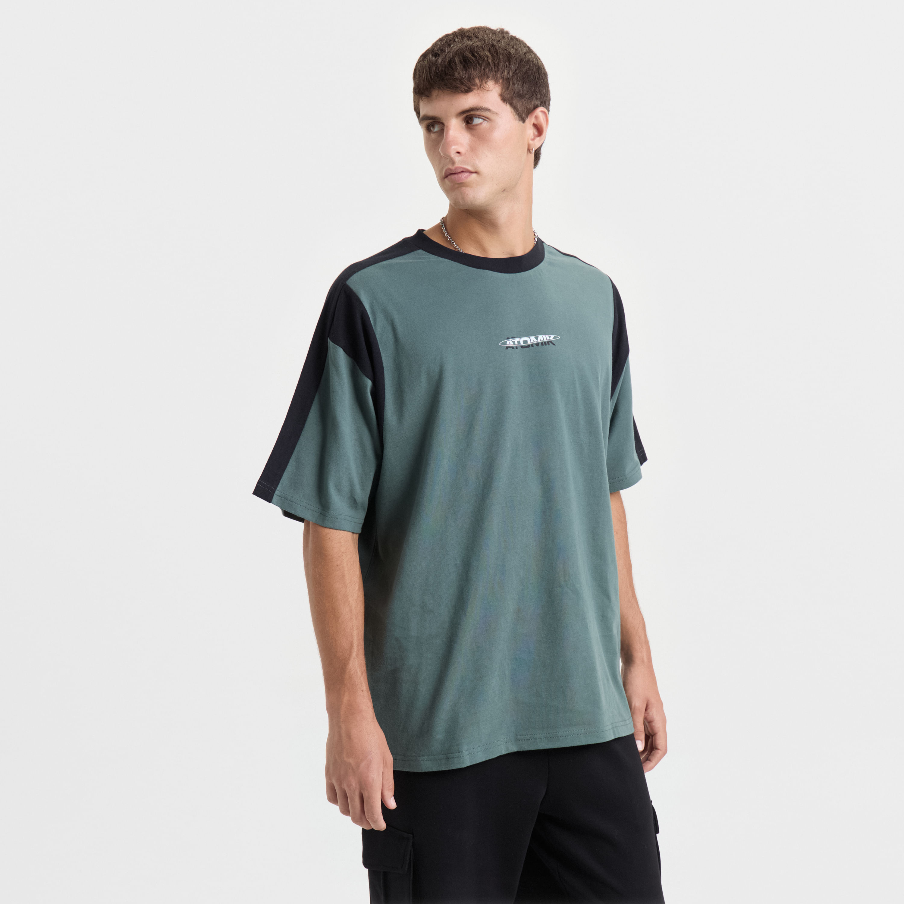 Ring logo tee Atomik — imagen 2