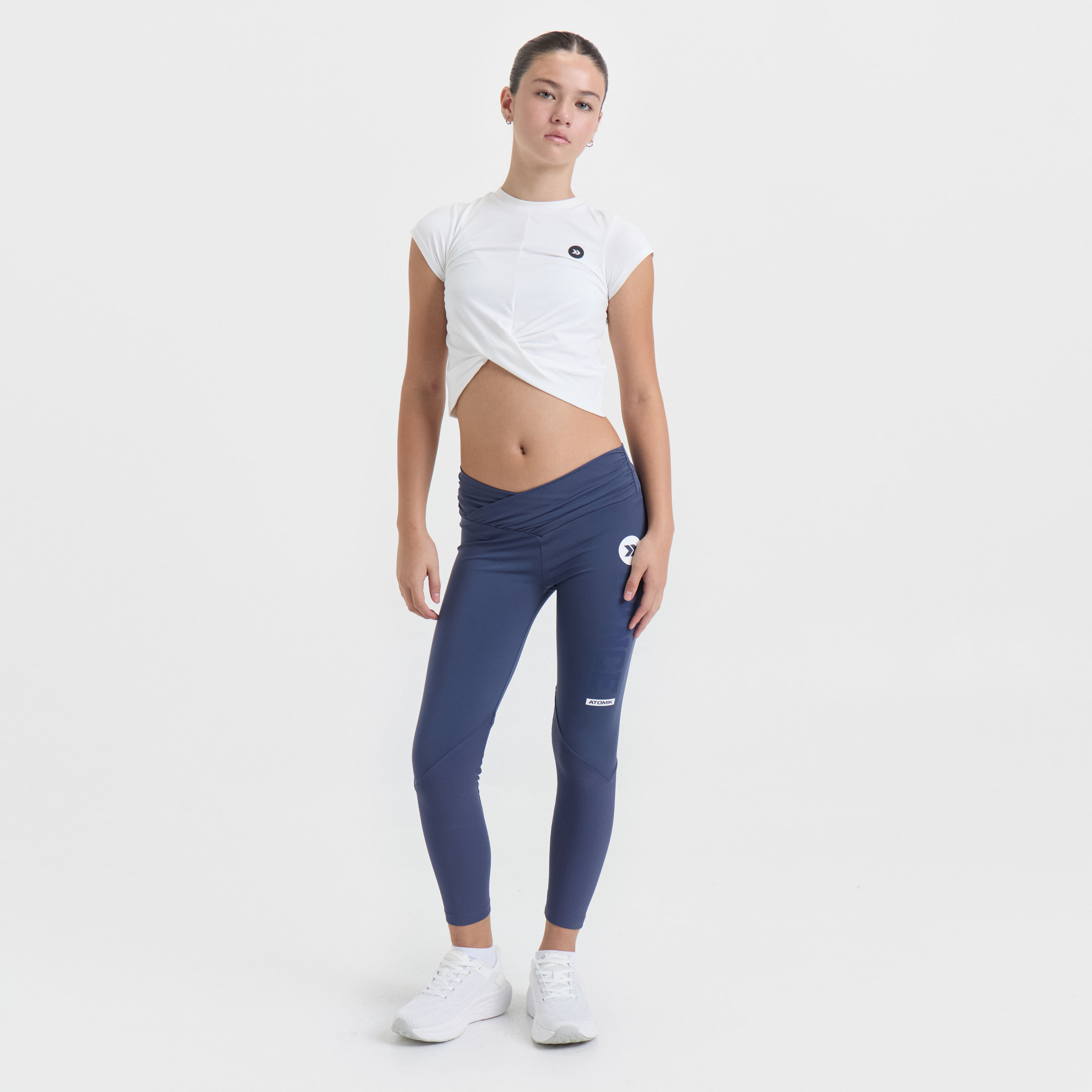 Rebecca tee Atomik — imagen 7